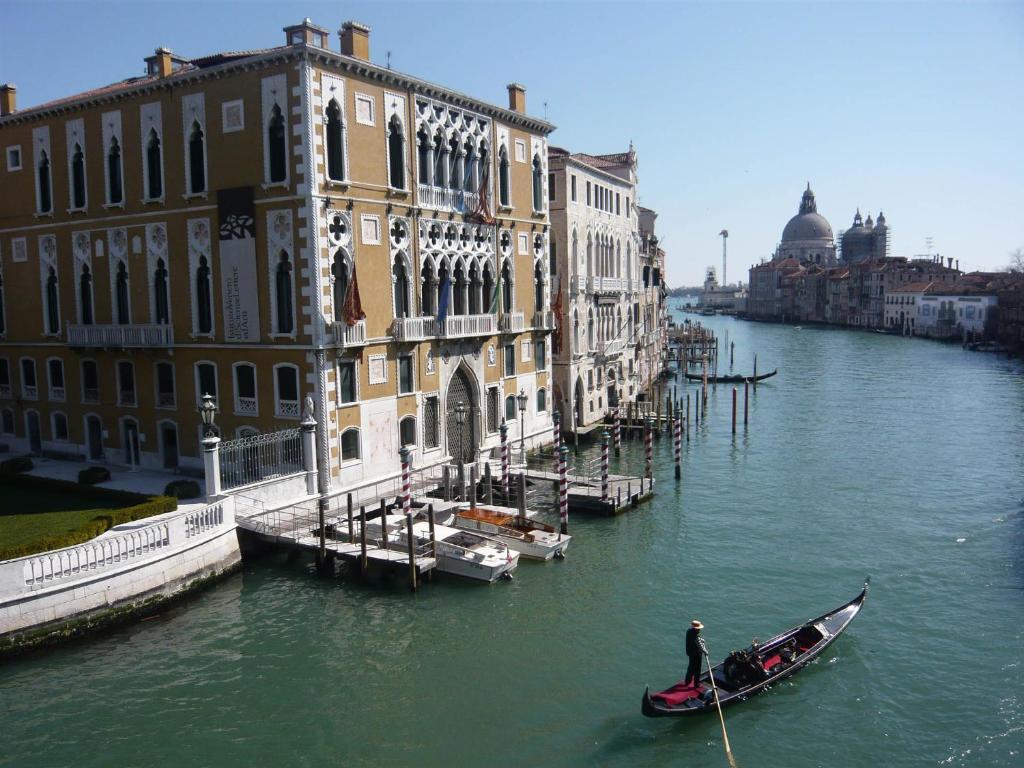 Yacht Sarah Venezia Hotel La Giudecca ภายนอก รูปภาพ